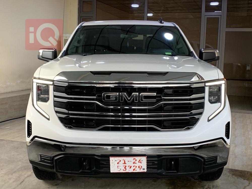 GMC Sierra